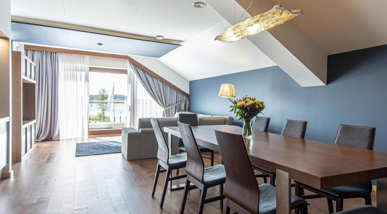 Hotel Marina Club 올슈틴 외부 사진 A typical apartment
